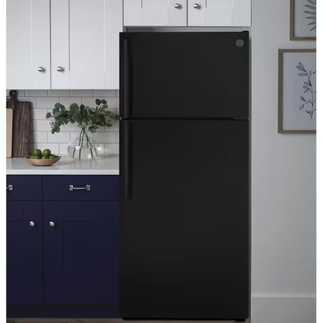 17.5-Cu Ft Top-Freezer Refrigerator (Black)