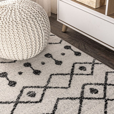 JONATHAN Y Aksil Beni Souk Runner Rug – 2x8 Ft Bohemian Trellis Design (Cream/Black)